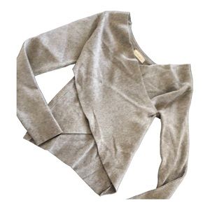 YaYa & Co Size Medium Crossover Sweater